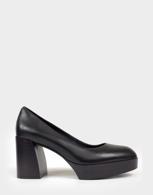 Aerosoles Women's Platform Pump in Black Leather