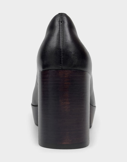 Aerosoles Women's Platform Pump in Black Leather