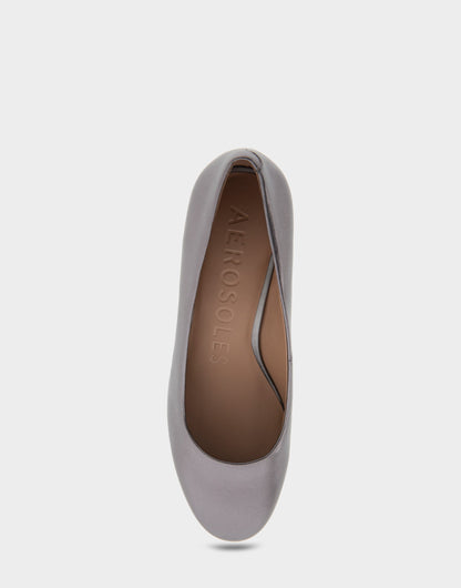 Aerosoles Ebel Gunmetal Metallic Genuine Leather Mid Heel Pump