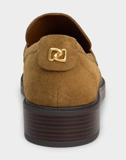 Aerosoles Women's Tailored Loafer in Tobacco Suede