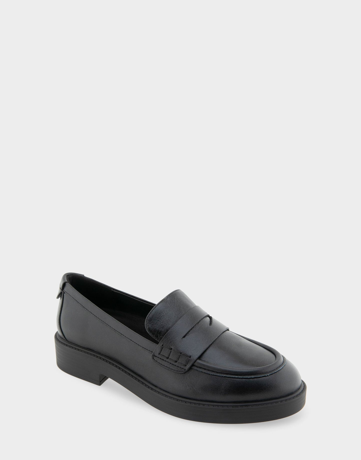 Aerosoles Women's Tailored Loafer in Black Leather