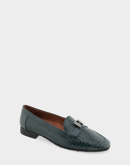 Aerosoles Women's Tailored Loafer in Pine Embossed Croco