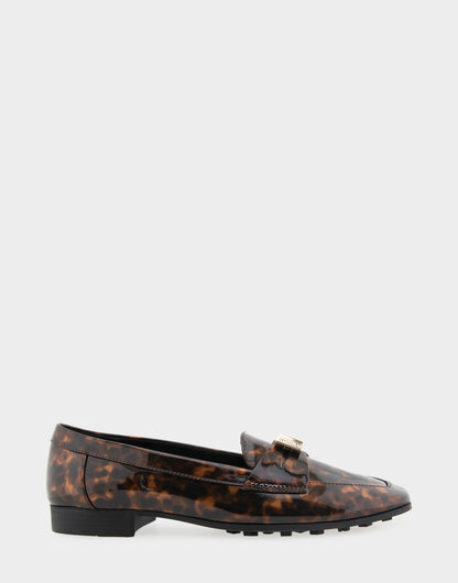 Aerosoles Women's Tailored Loafer in Tortoise Patent