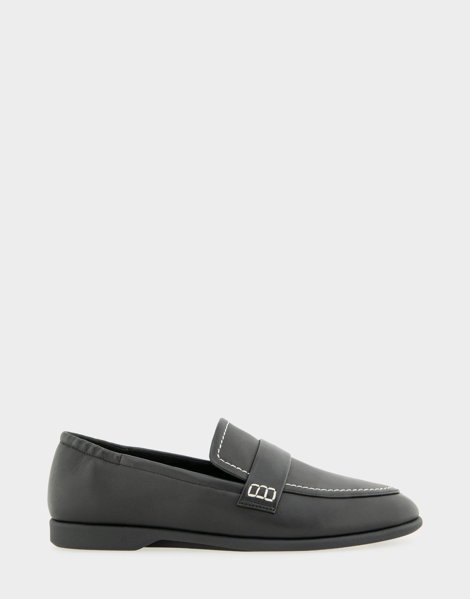 Aerosoles Women's Loafer in Black Leather