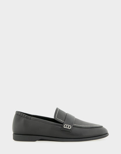 Aerosoles Women's Loafer in Black Leather