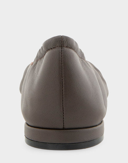 Aerosoles Women's Ballet Flat in Java Leather