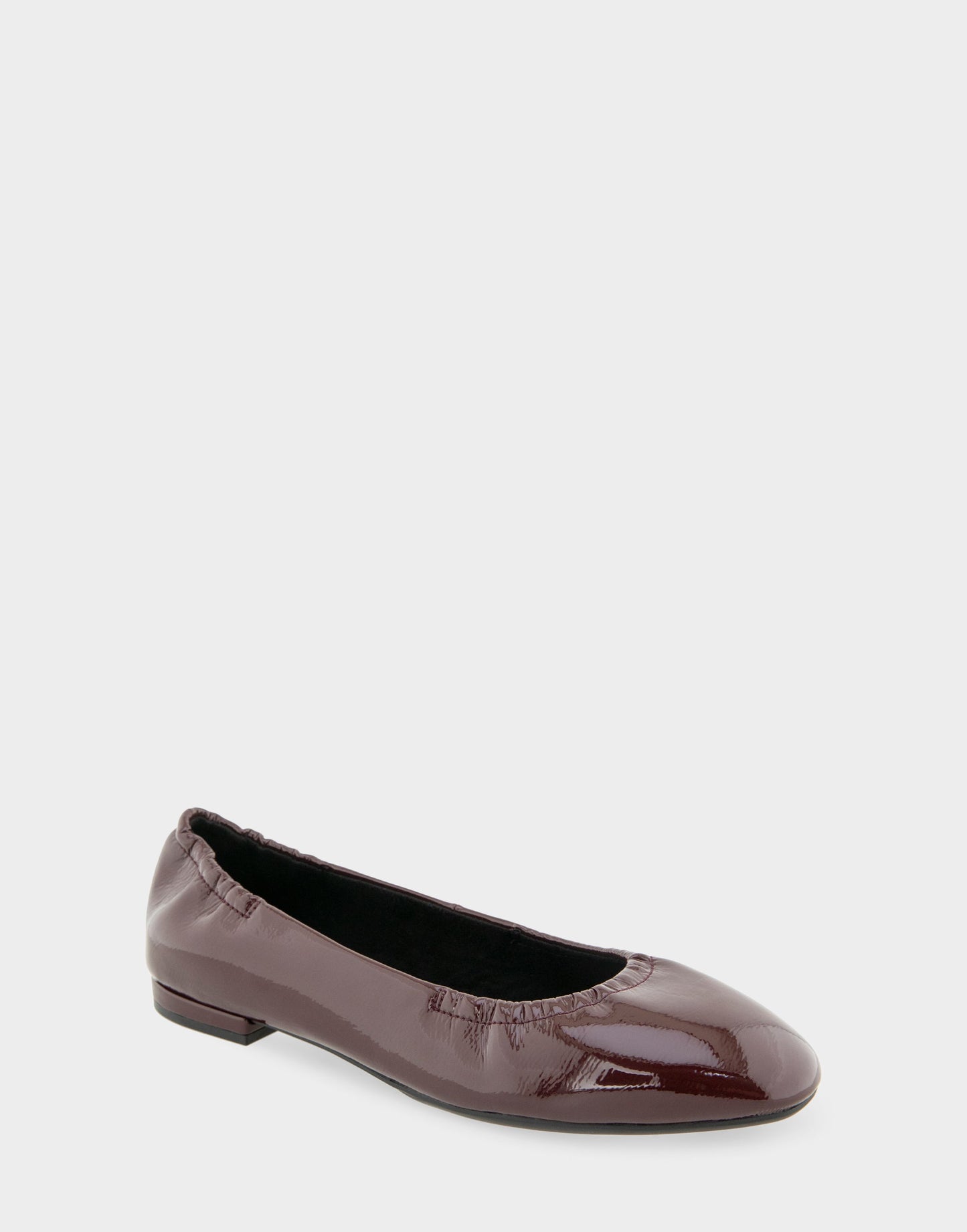 Aerosoles Women's Ballet Flat in Merlot Crinkle Patent