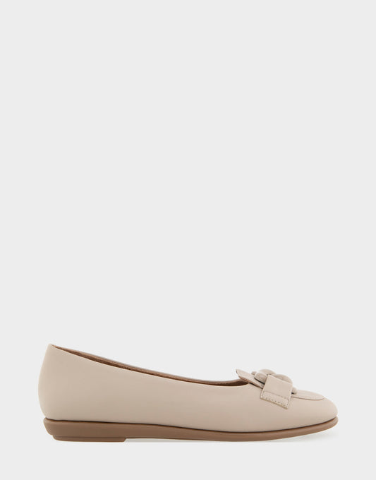 Aerosoles Women's Ballet Flat in Stone Faux Leather