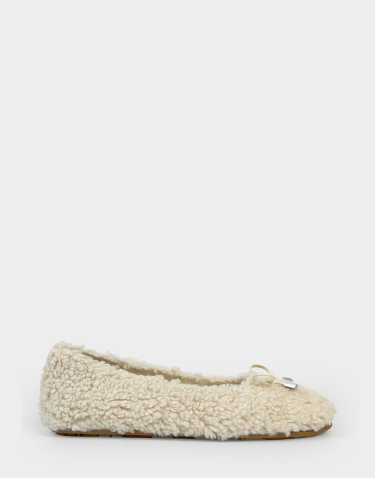 Aerosoles Women's Ballet Flat in Natural Faux Shearling