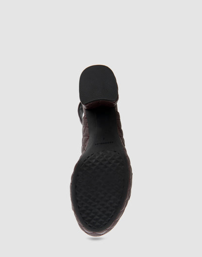 Aerosoles Comfortable Women's Platform Sandal in Deep Aubergine Quilted Leather Leather