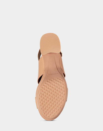 Aerosoles Comfortable Women's Platform Sandal in Nude Leather