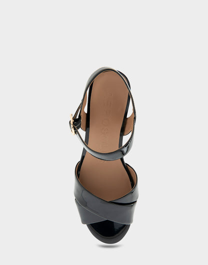 Aerosoles Comfortable Women's Crisscross Platform Sandal in Black Patent Faux Leather