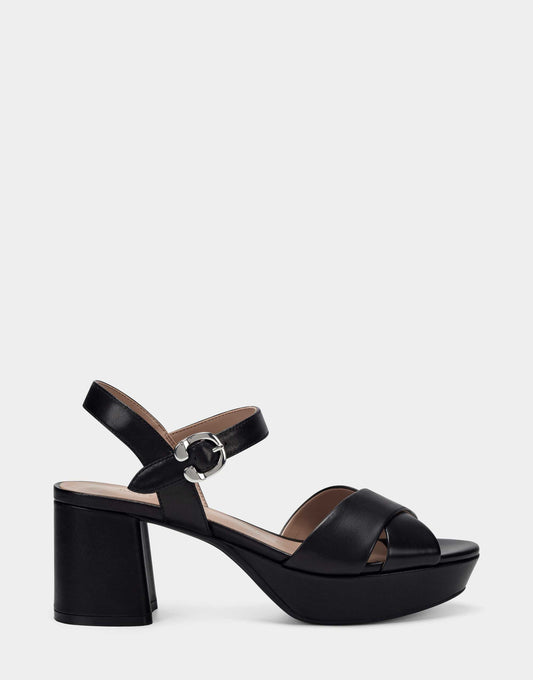 Aerosoles Comfortable Women's Sandal in Black Genuine Leather