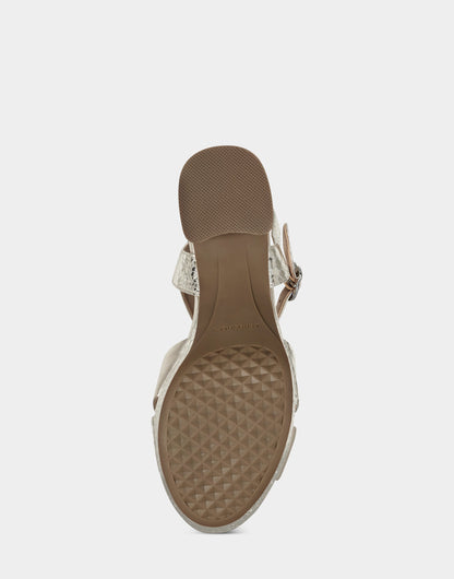 Aerosoles Comfortable Women's Sandal in Gold Genuine Leather