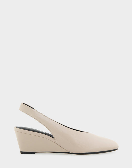 Aerosoles Comfortable Women's Slingback In Beige Suede
