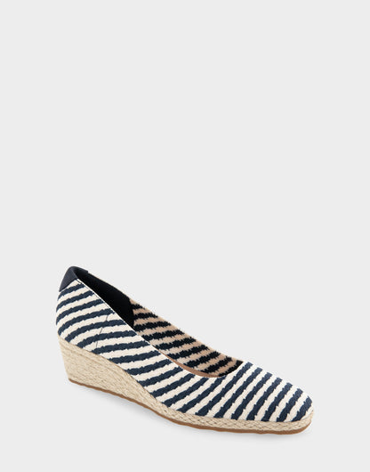 Aerosoles Comfortable Women's Wedge Heels in Eggnog/navy Stripe Textured Fabric Knit Fabric