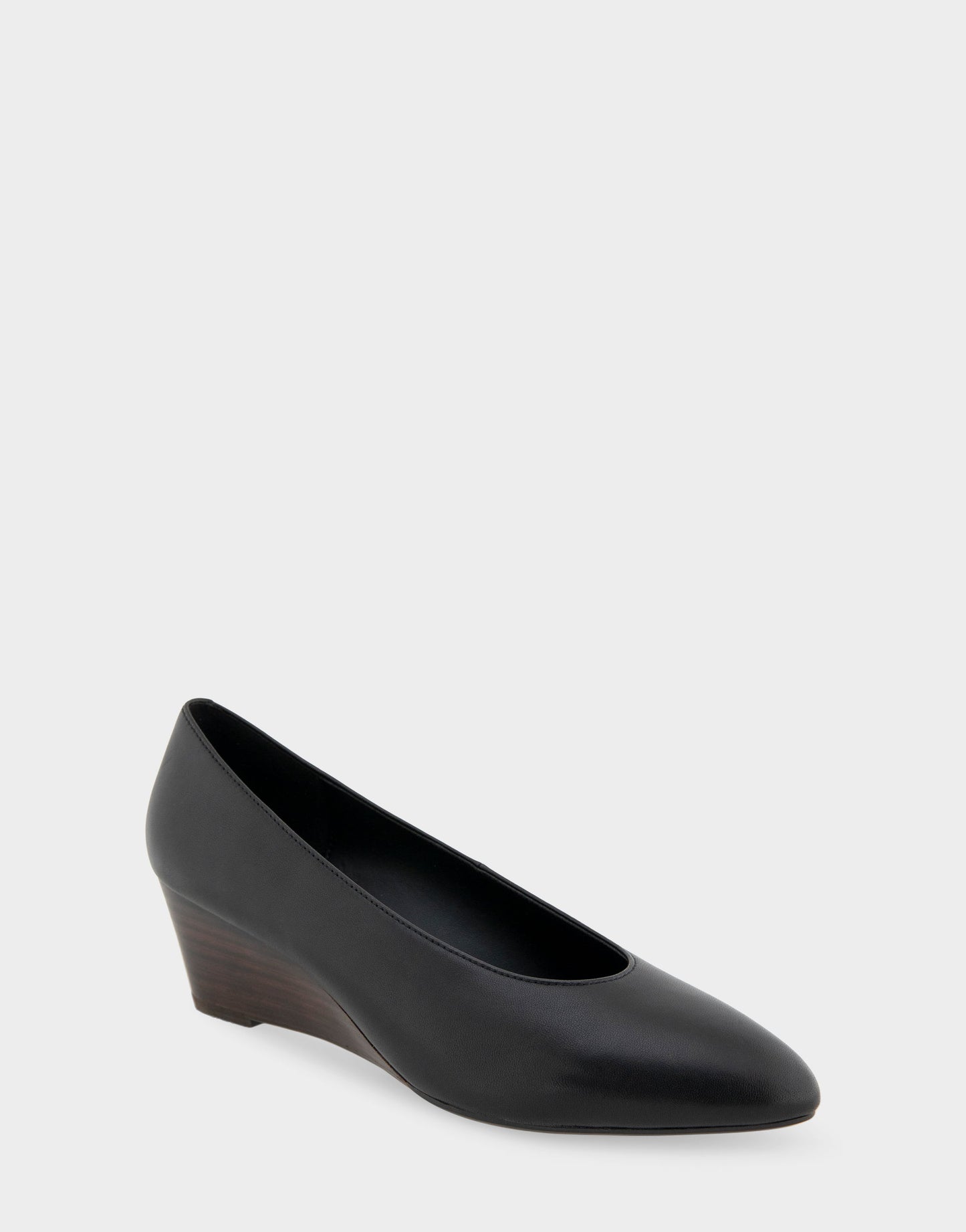 Aerosoles Comfortable Women's Wedge Heels in Black Leather