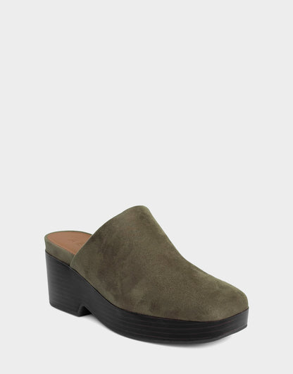 Aerosoles Comfortable Women's Clog In Green Faux Suede
