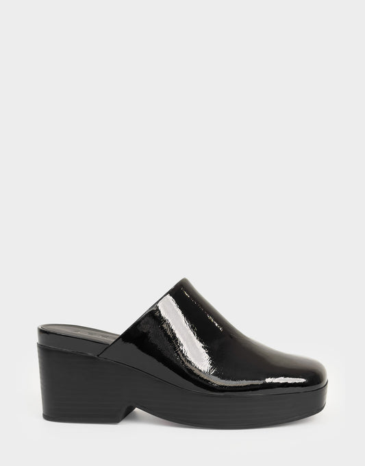 Aerosoles Comfortable Women's Clog In Black Patent Faux Leather