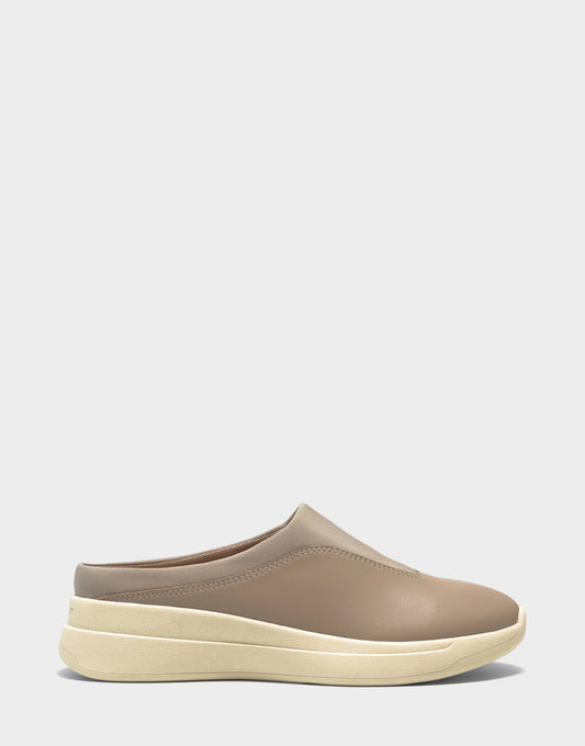 Aerosoles Comfortable Women's Mule in Natural Faux Leather/neoprene