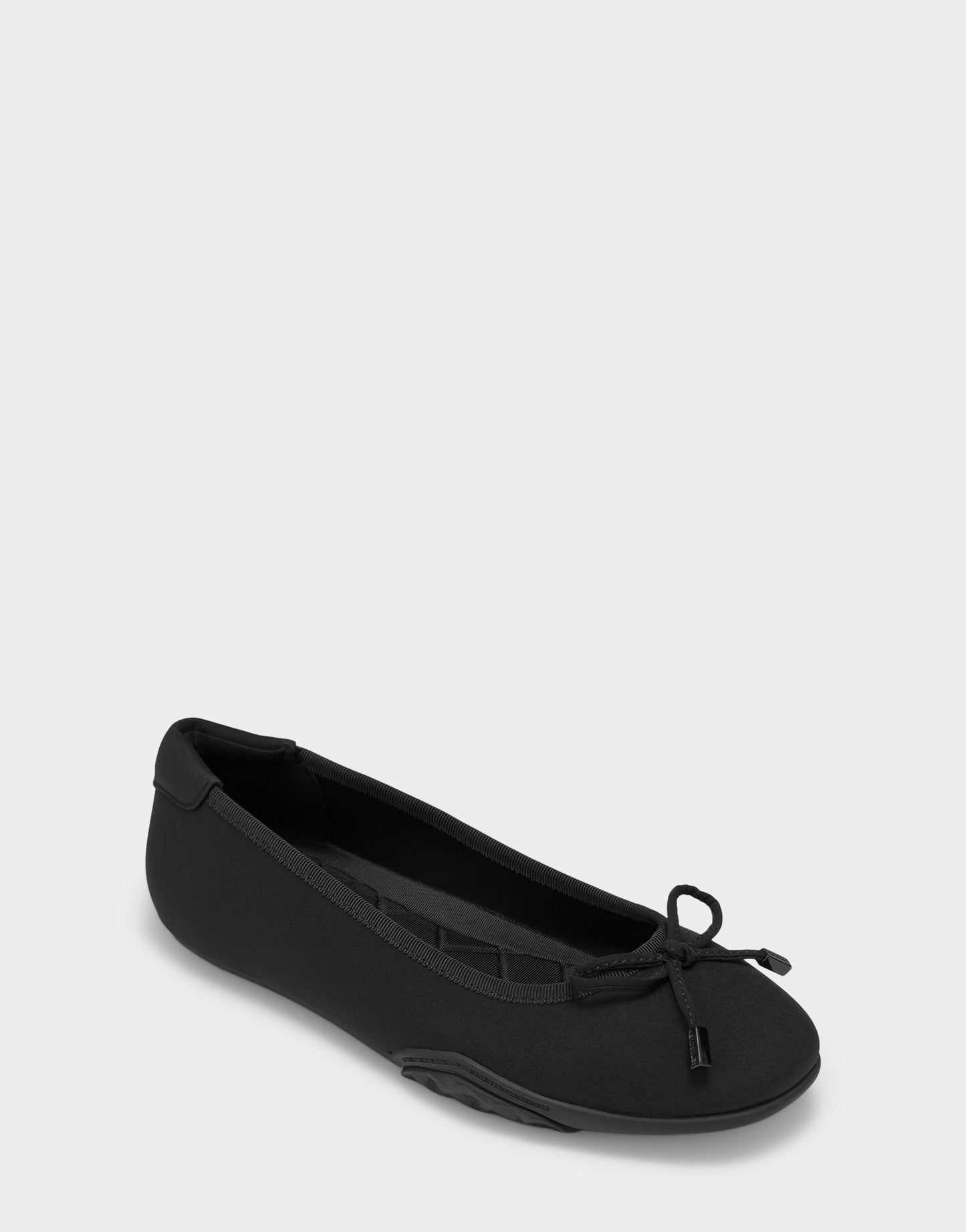 Aerosoles Comfortable Women's Sneakerina Flat In Black Stretch Gabardine
