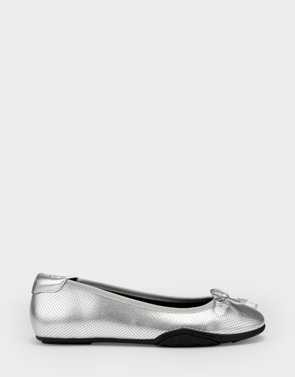 Aerosoles Comfortable Women's Sneakerina Flat In Silver Faux Leather