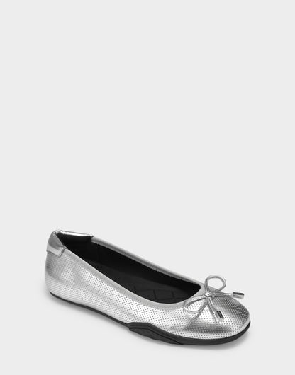 Aerosoles Comfortable Women's Sneakerina Flat In Silver Faux Leather