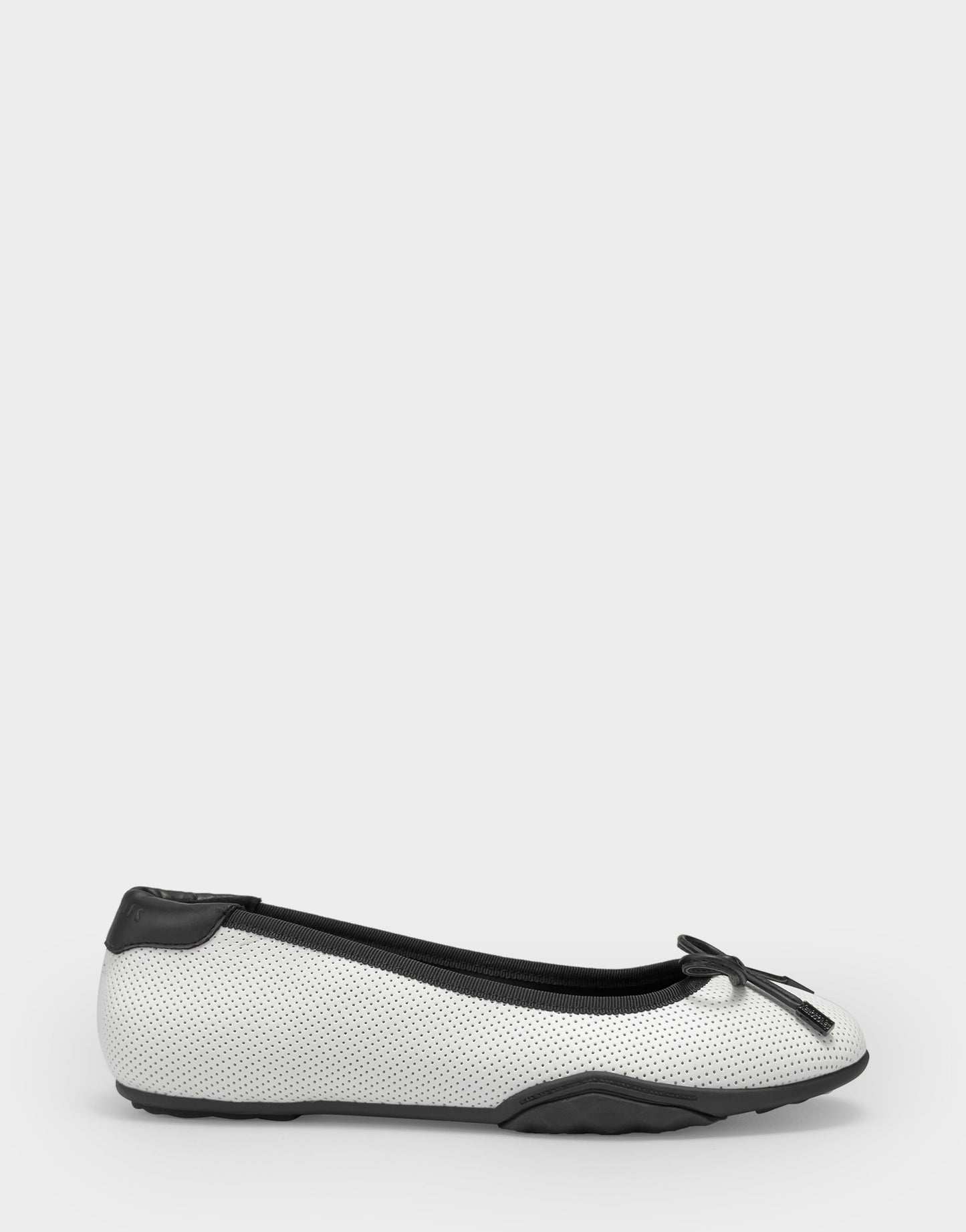 Aerosoles Comfortable Women's Sneakerina In White Faux Leather