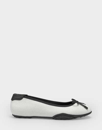 Aerosoles Comfortable Women's Sneakerina In White Faux Leather