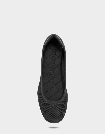 Aerosoles Comfortable Women's Sneakerina in Black Mesh