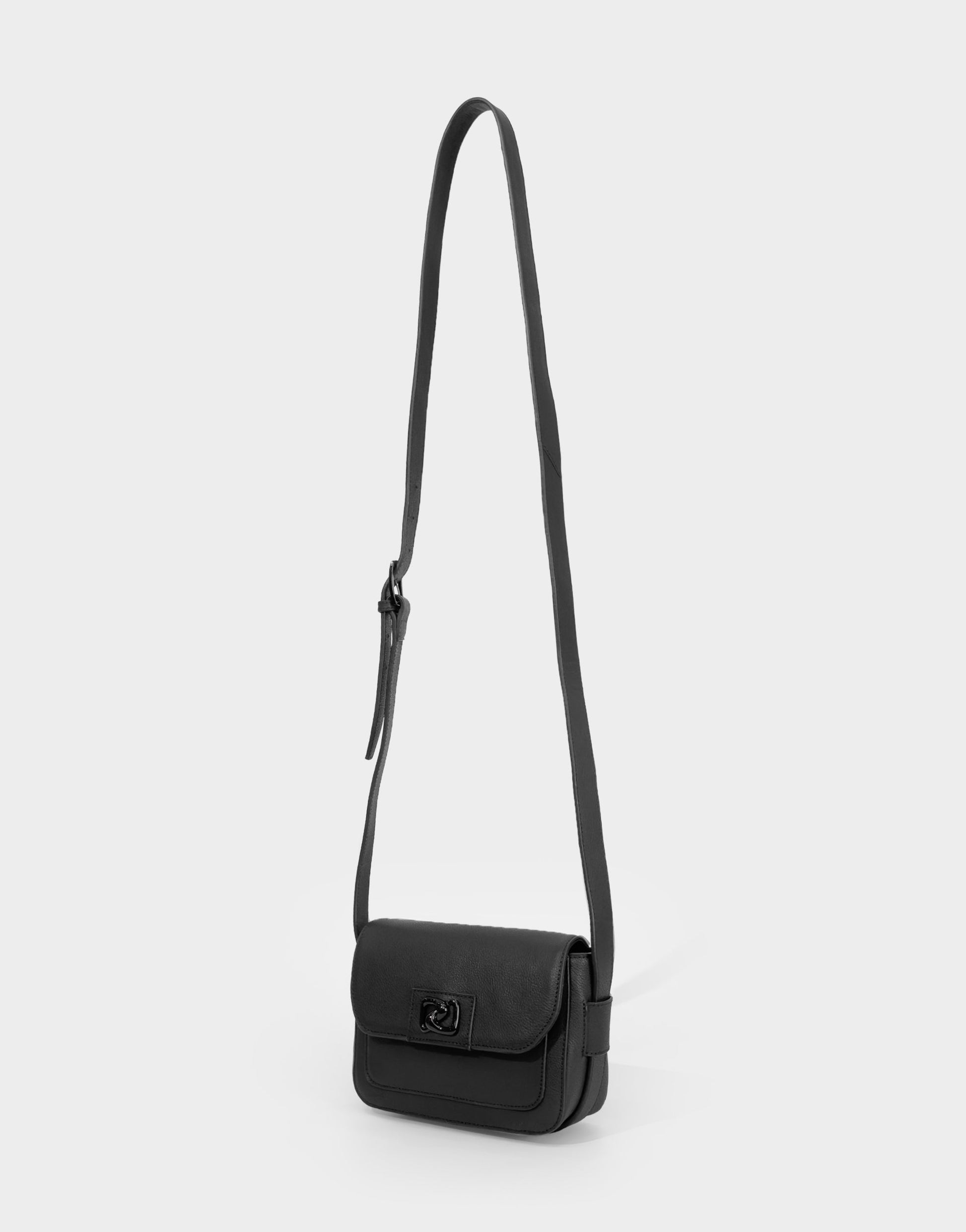 Aerosoles Women's Flap Shoulder Bag