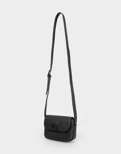 Aerosoles Women's Flap Shoulder Bag